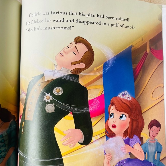 Sofia the First Read-Along Storybook: Once Upon a Princess - Picture 10 of 11